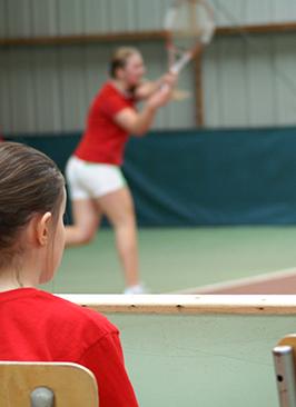 Jeunes joueurs de tennis