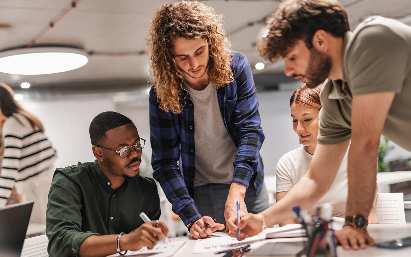 Jeunes qui travaillent