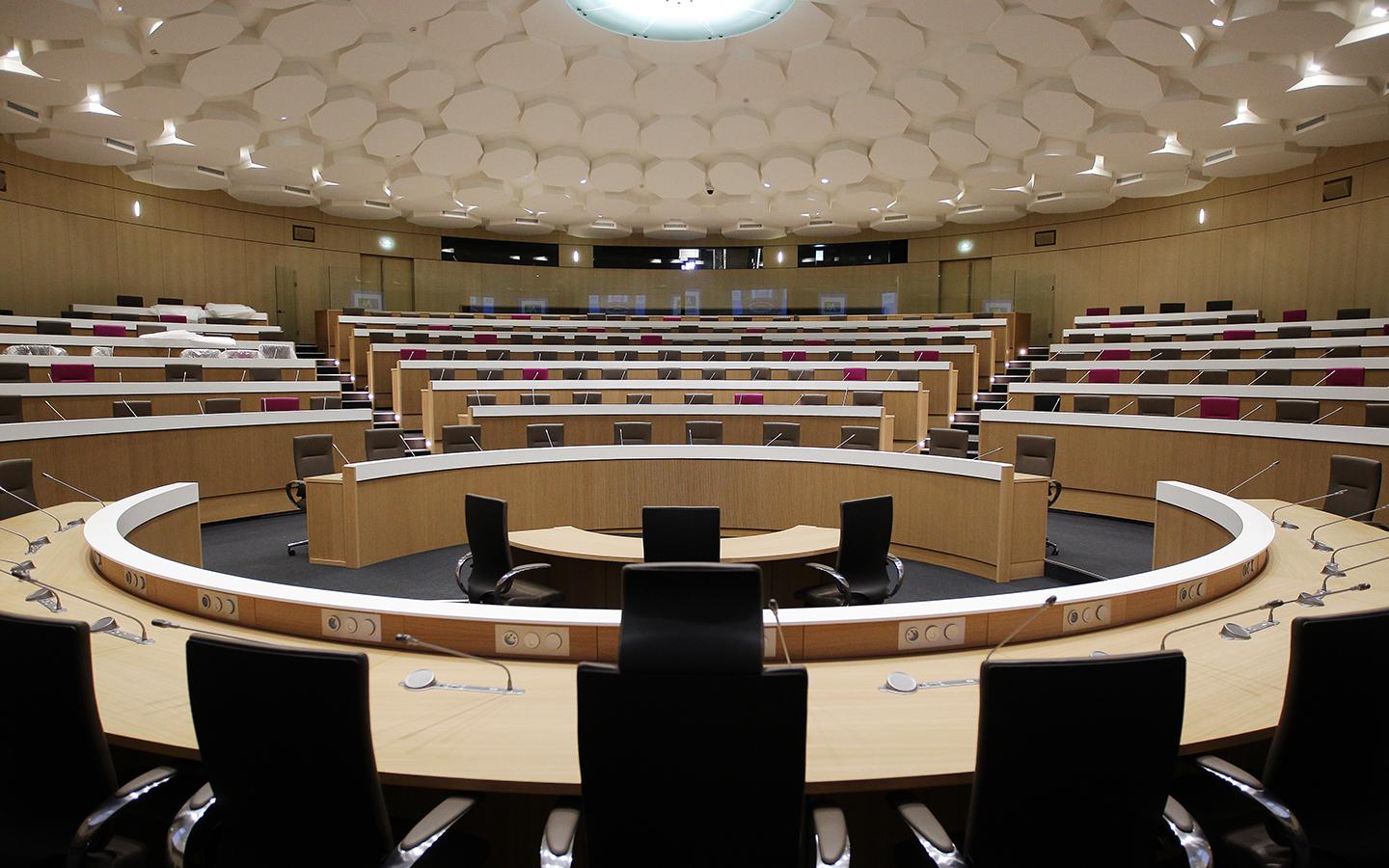 Salle assemblée vide