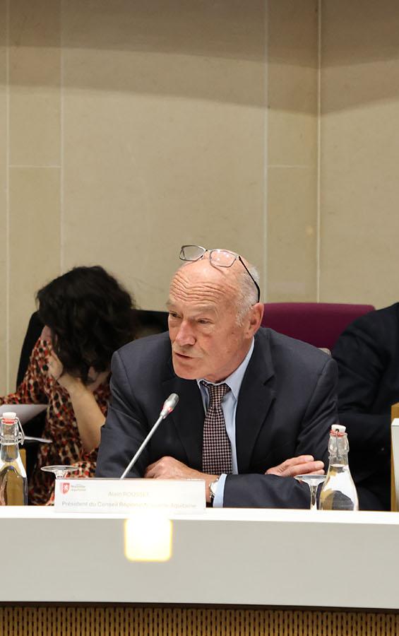 Tribune - plénière mars 2026